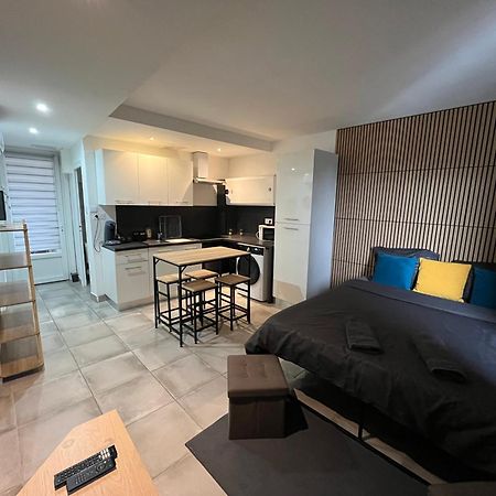 Studio Confortable Avec Balcon Villeneuve-sur-Lot Exterior photo