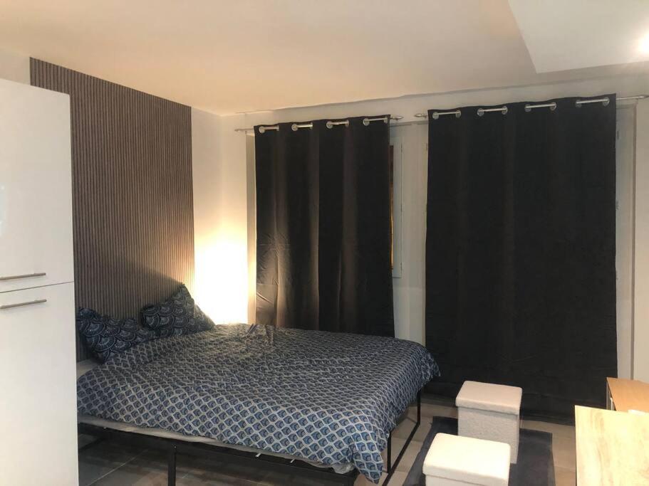 Studio Confortable Avec Balcon Villeneuve-sur-Lot Exterior photo